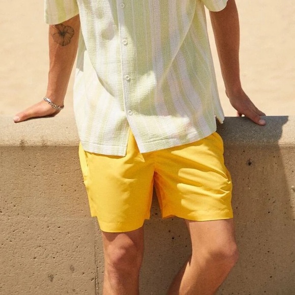 MENS DRAWSTRING YELLOW SWIM TRUNKS BEACH SUMMER - Picture 2 of 8